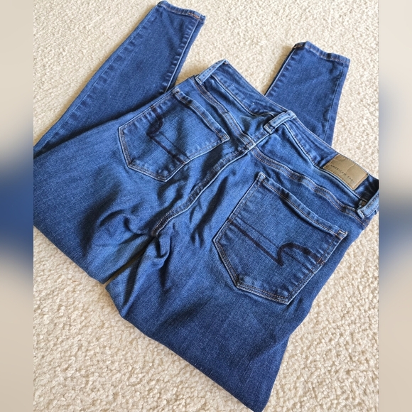 🌈American Eagle SHORT SIZE 2 Dark Wash Denim Jeans - Picture 8 of 8